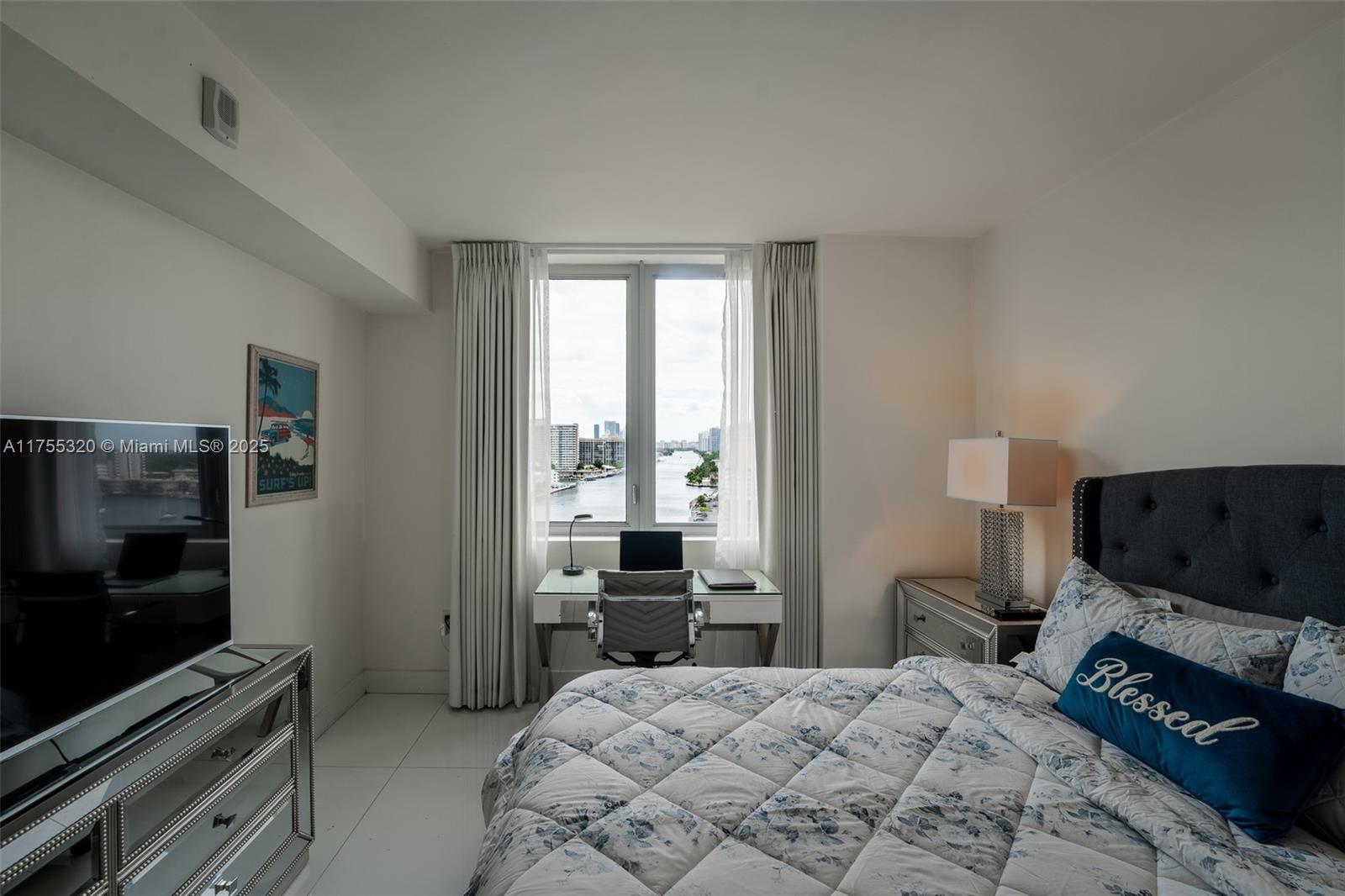BEACHWALK CONDOMINIUM - Residential