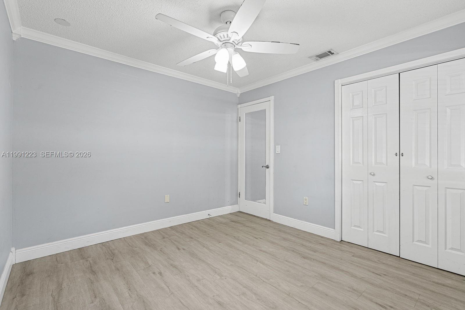 LAGUNA TROPICAL CONDO - Residential