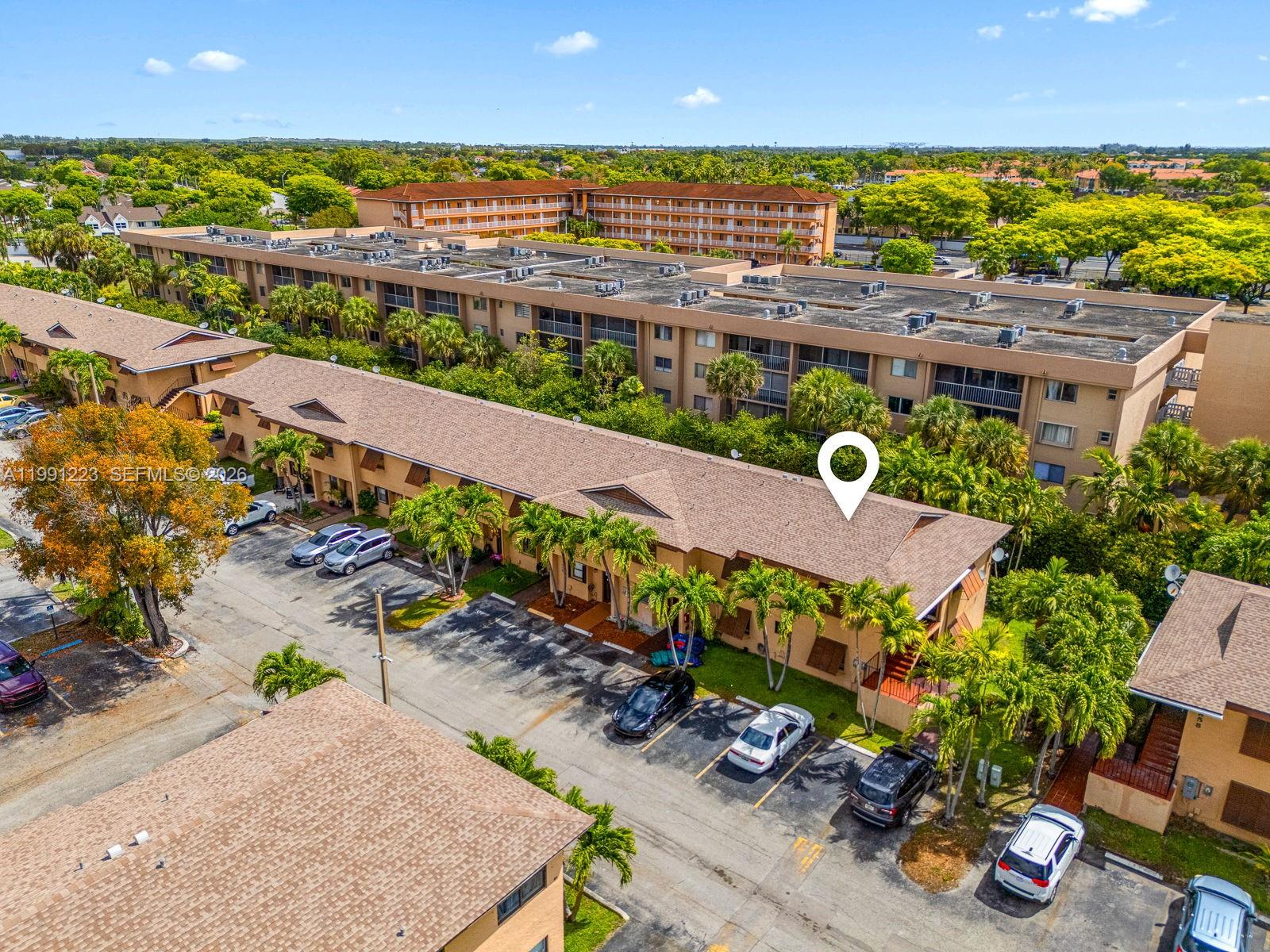 LAGUNA TROPICAL CONDO - Residential