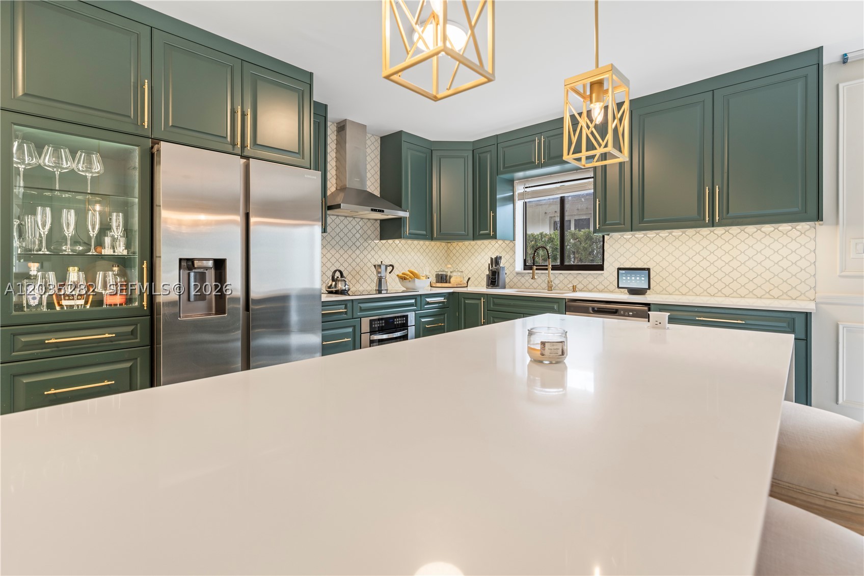 HOLLYWOOD LAKES SECTION - Residential