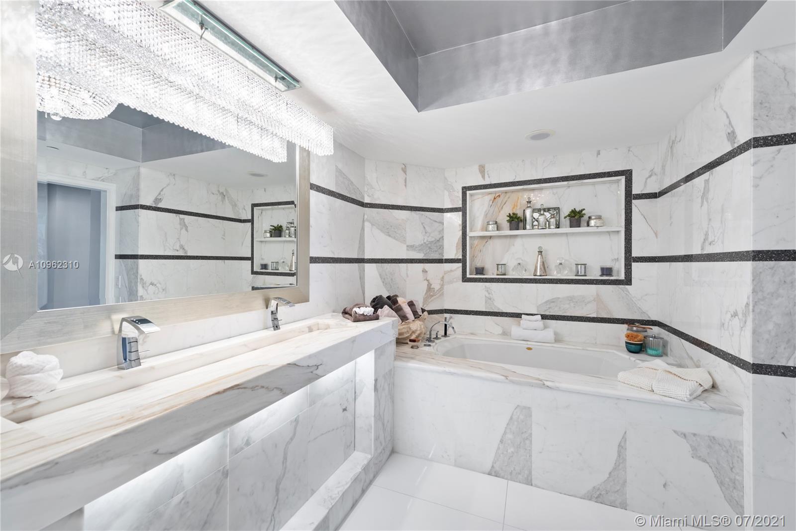 GREEN DIAMOND CONDO - Residential