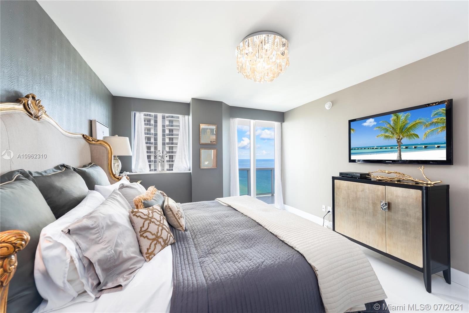 GREEN DIAMOND CONDO - Residential