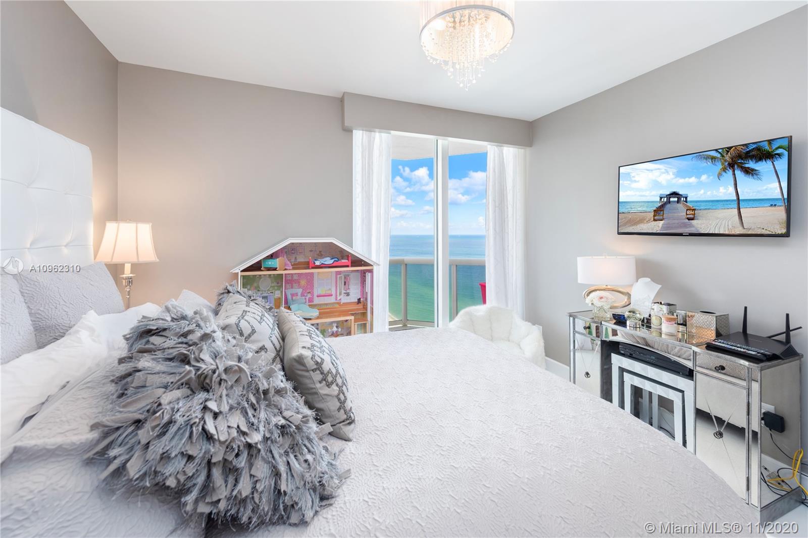 GREEN DIAMOND CONDO - Residential