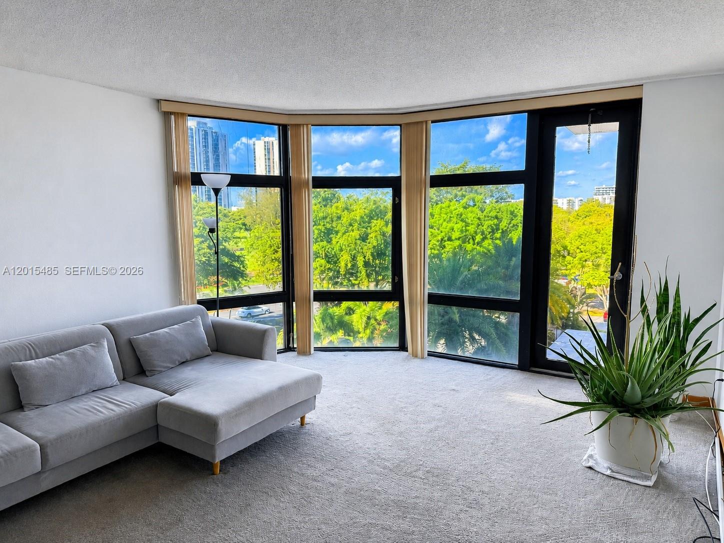 BONAVISTA CONDO - Residential