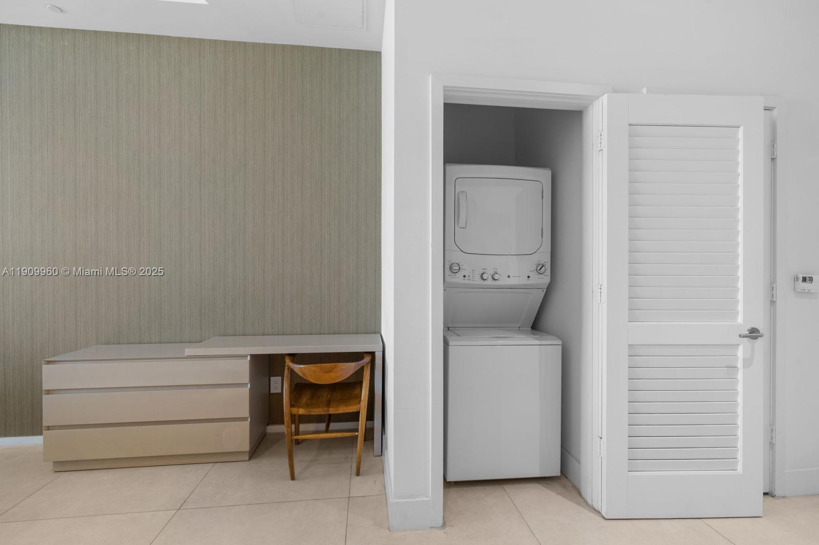 4111 SOUTH OCEAN DRIVE CO - Residential