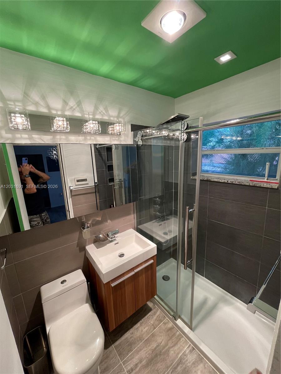 LAKE VIEW SUB AMD - Residential Lease