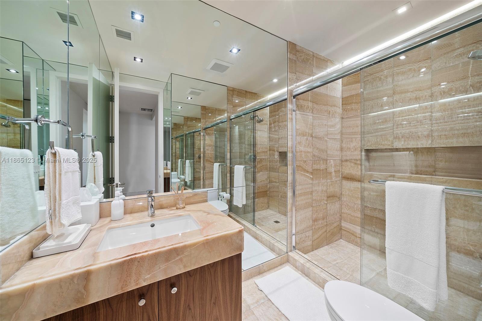 St Regis Bal Harbour - Residential