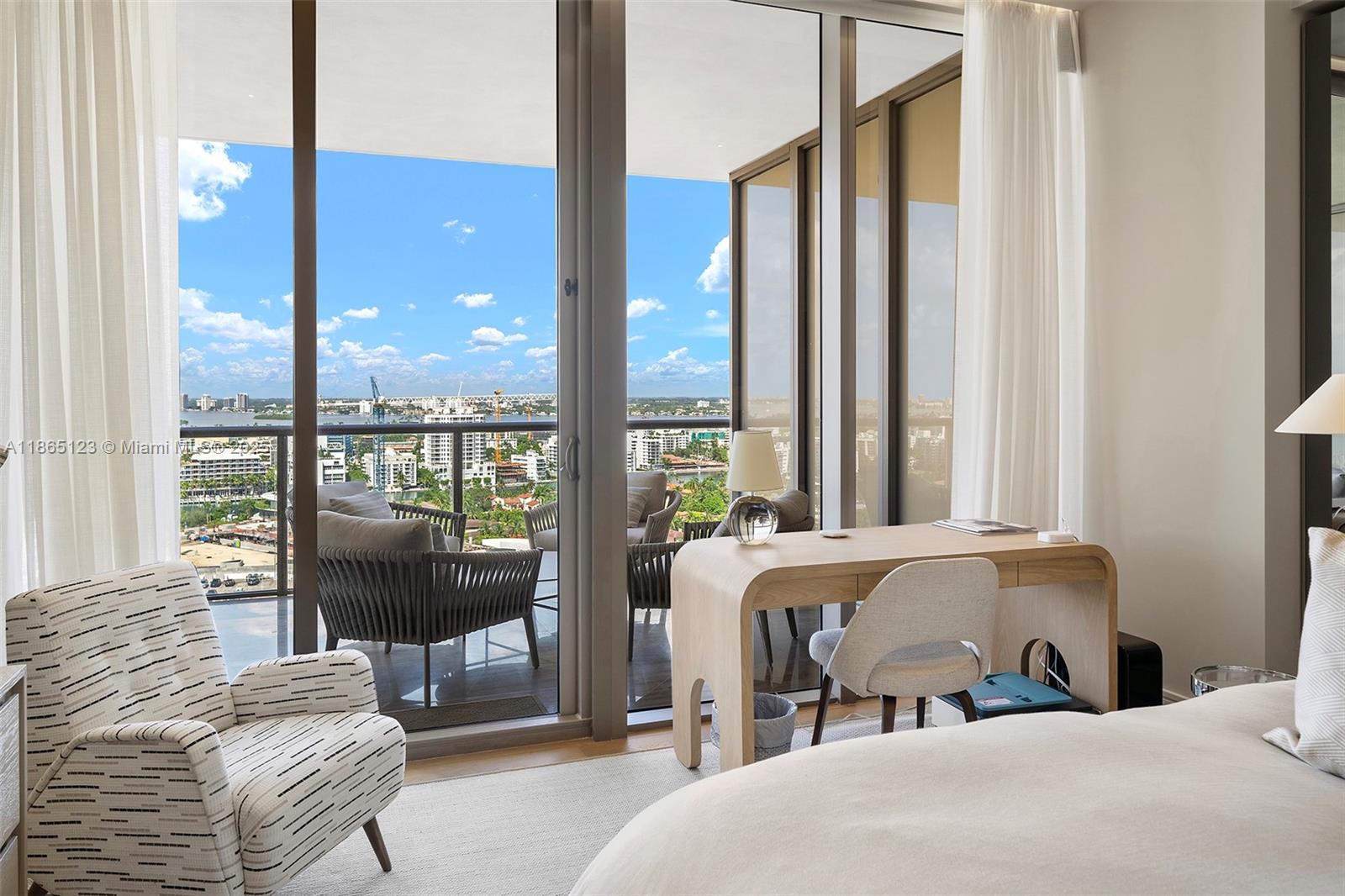 St Regis Bal Harbour - Residential