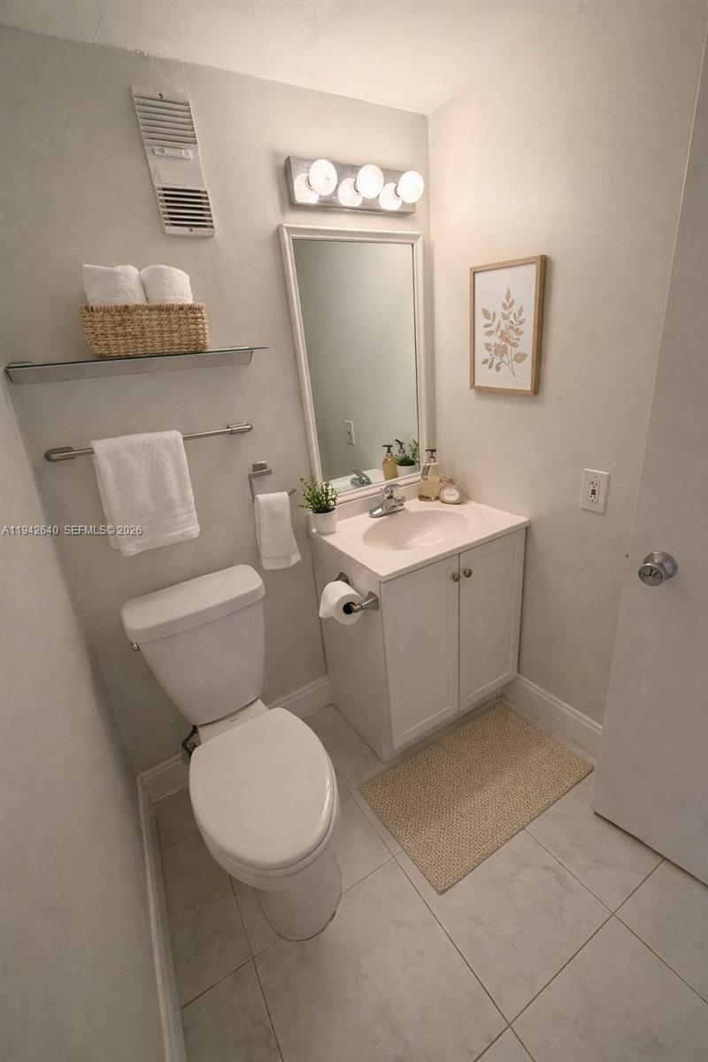 DANIANS SOUTH CONDO - Residential