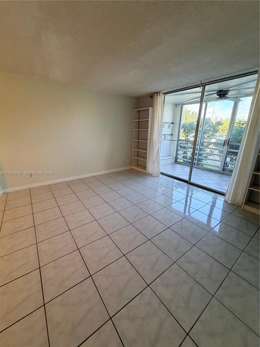 DANIANS SOUTH CONDO - Residential
