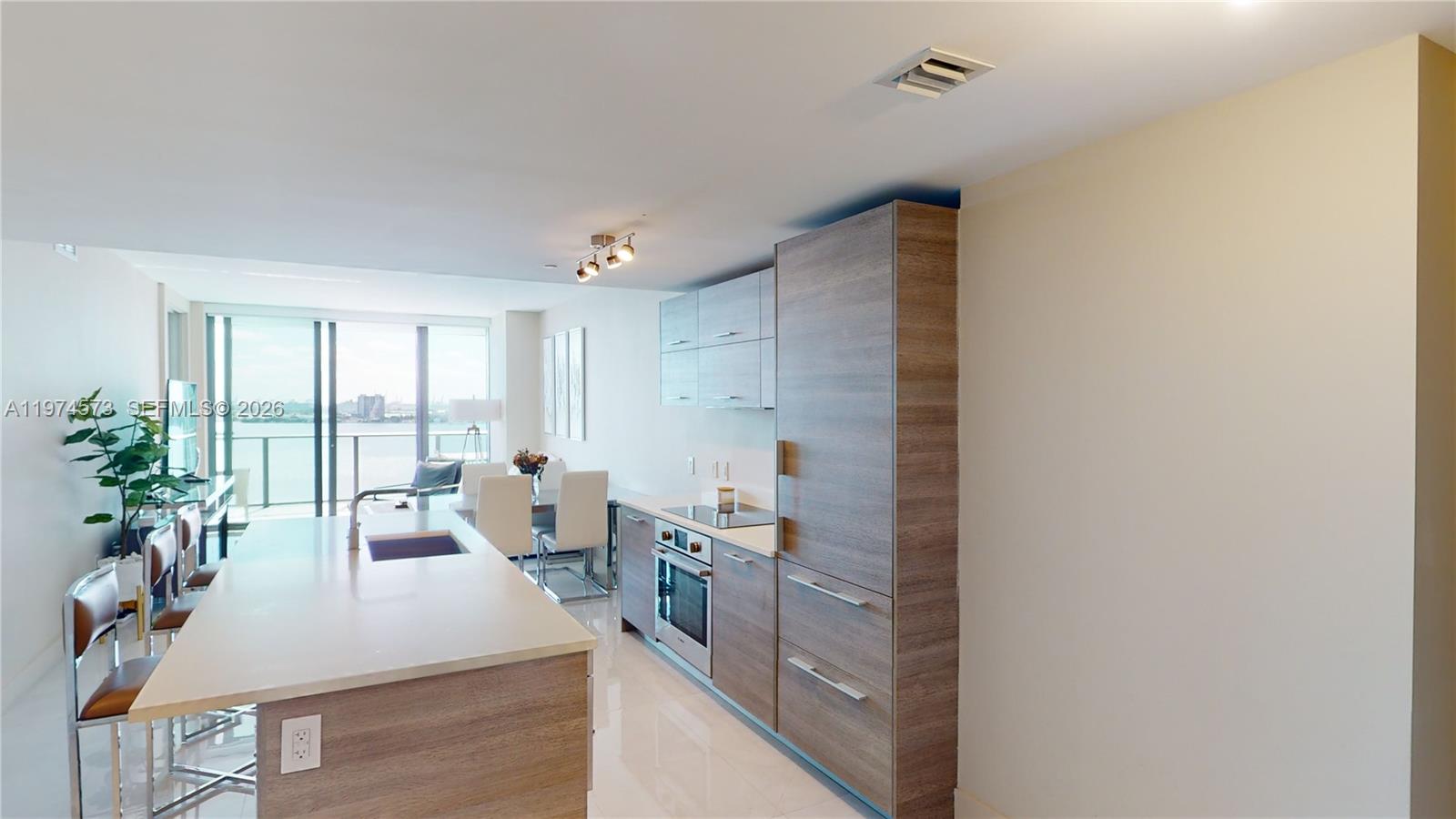 PARAISO BAY CONDO - Residential Lease