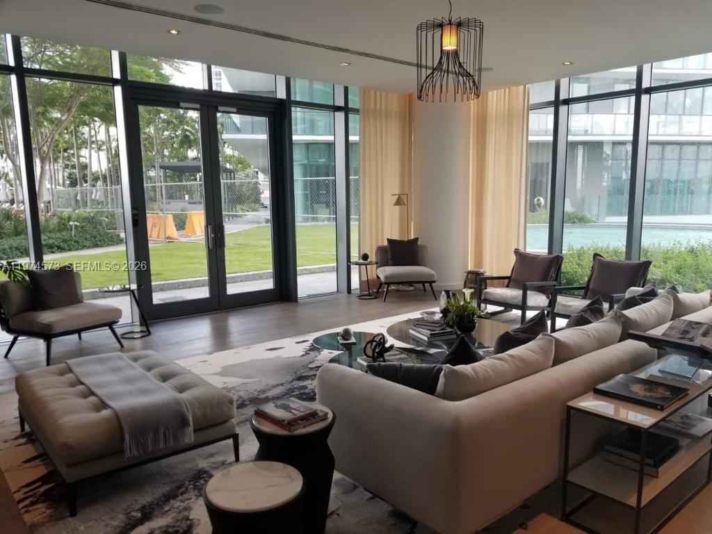 PARAISO BAY CONDO - Residential Lease