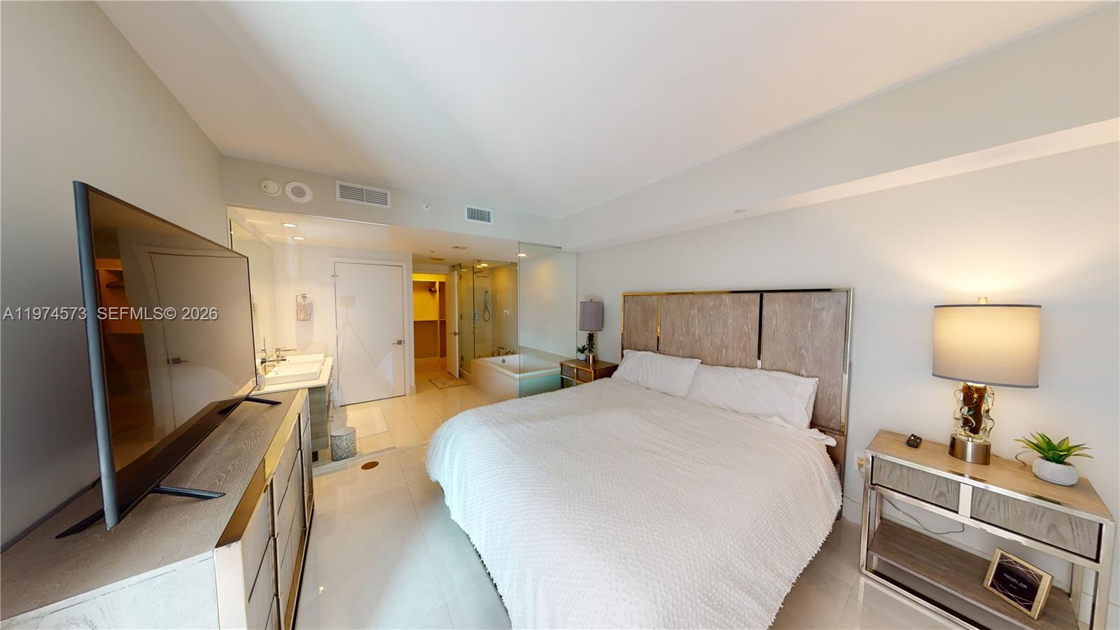 PARAISO BAY CONDO - Residential Lease