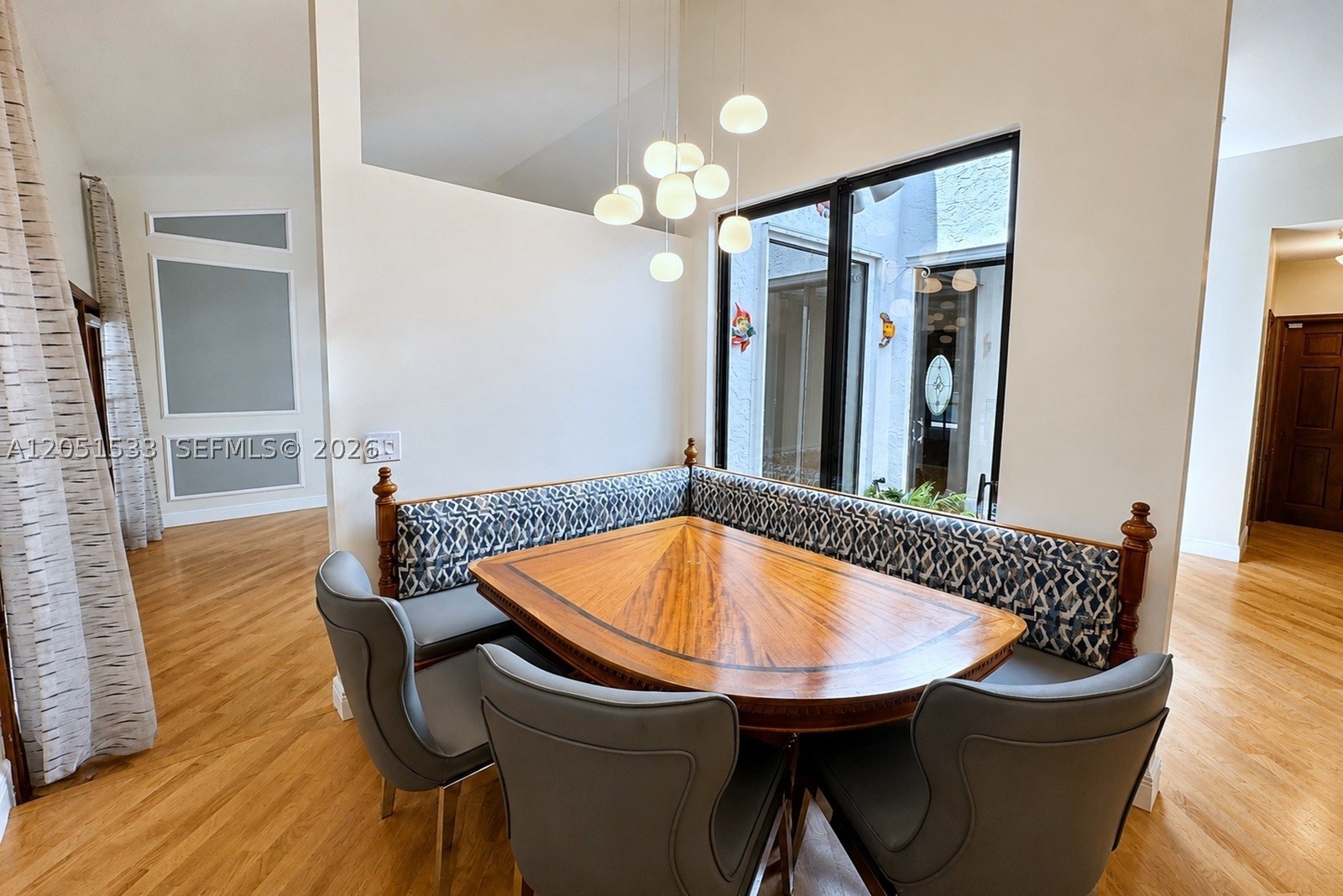 EMBASSY LAKES - Residential