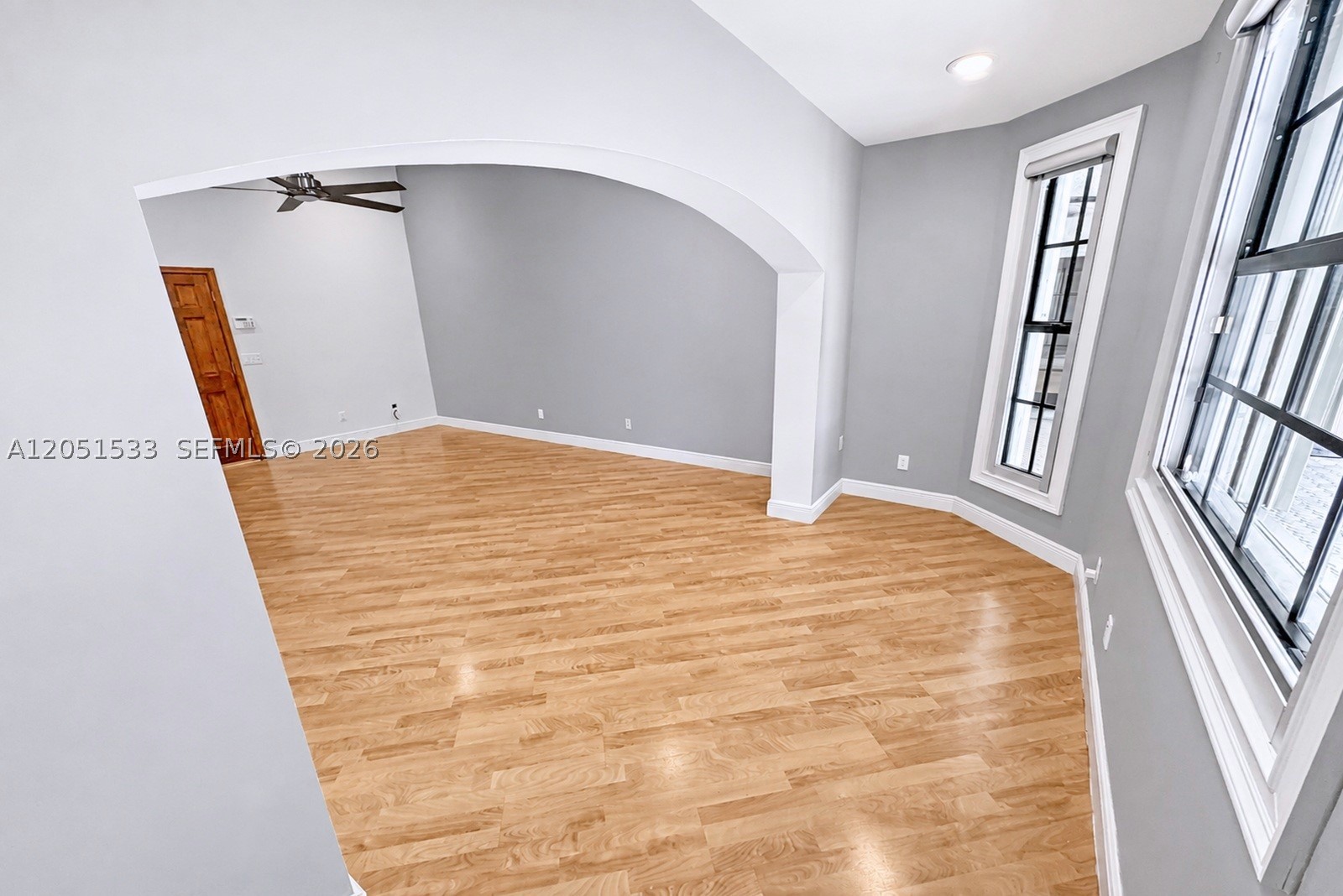 EMBASSY LAKES - Residential