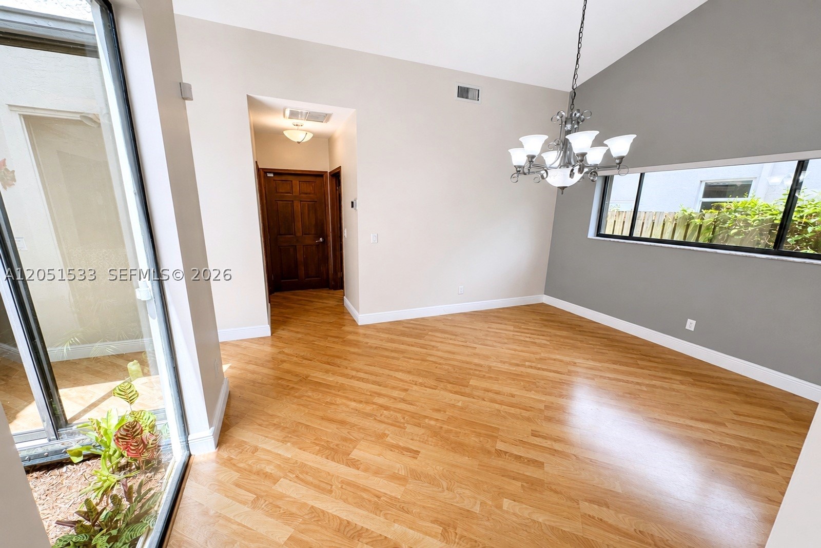 EMBASSY LAKES - Residential