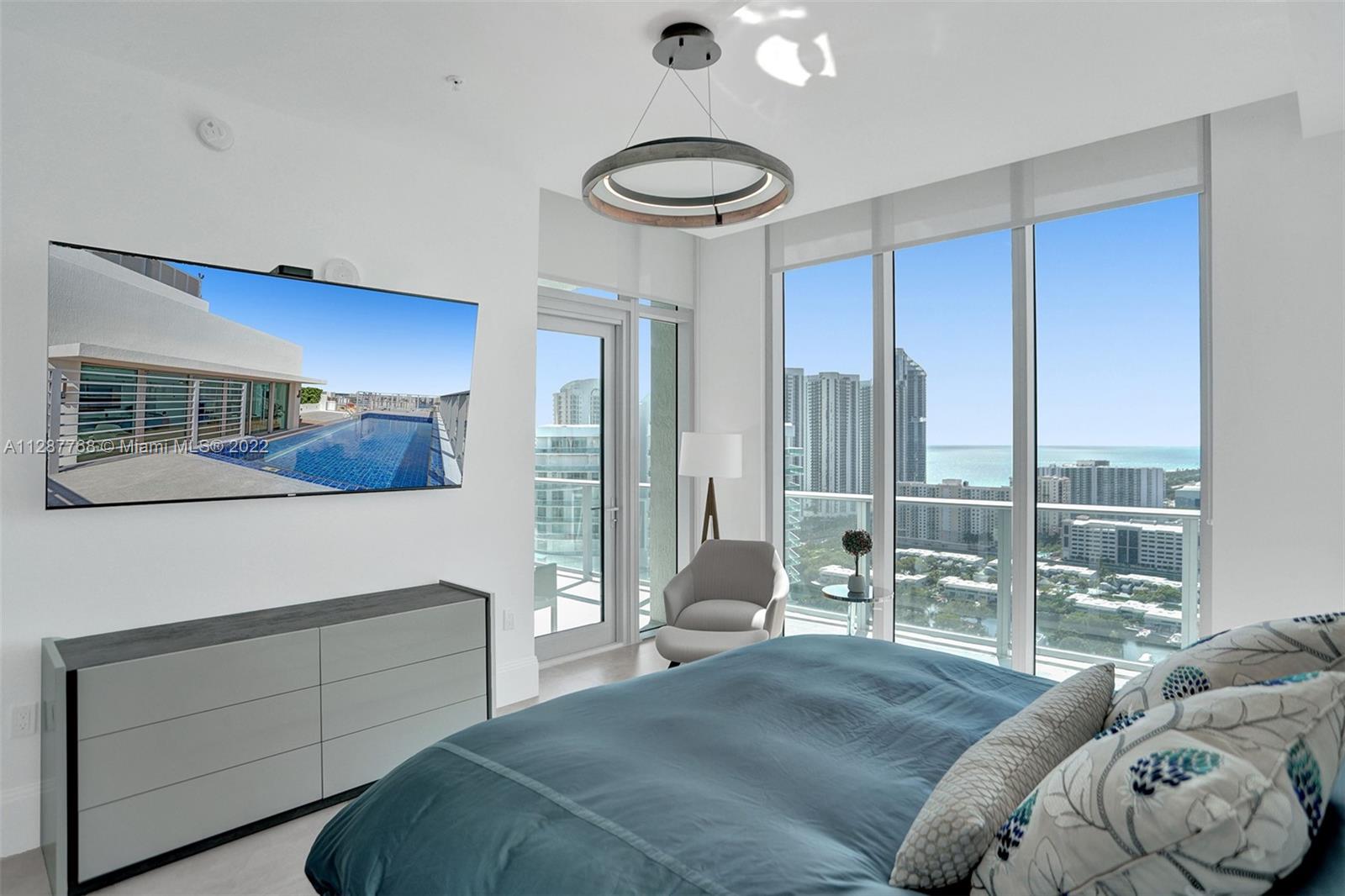 PARQUE TOWERS CONDO - Residential