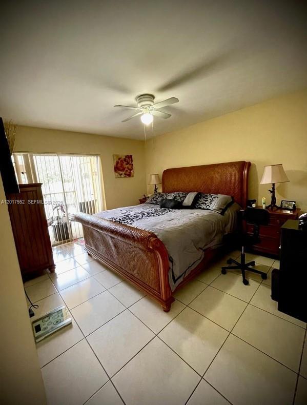 HAMMOCKS TRAILS CONDO - Residential