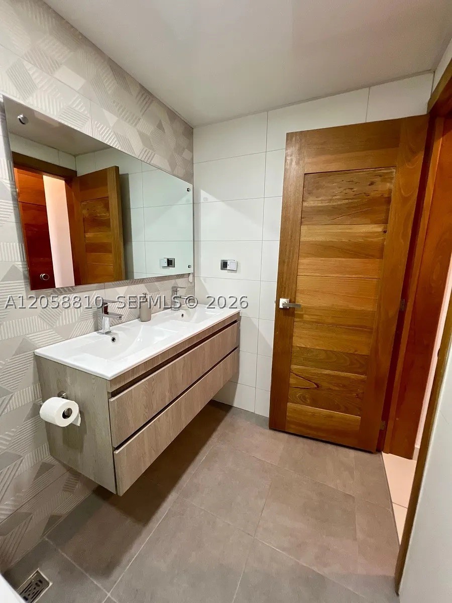 Los Cacicazgos - Residential