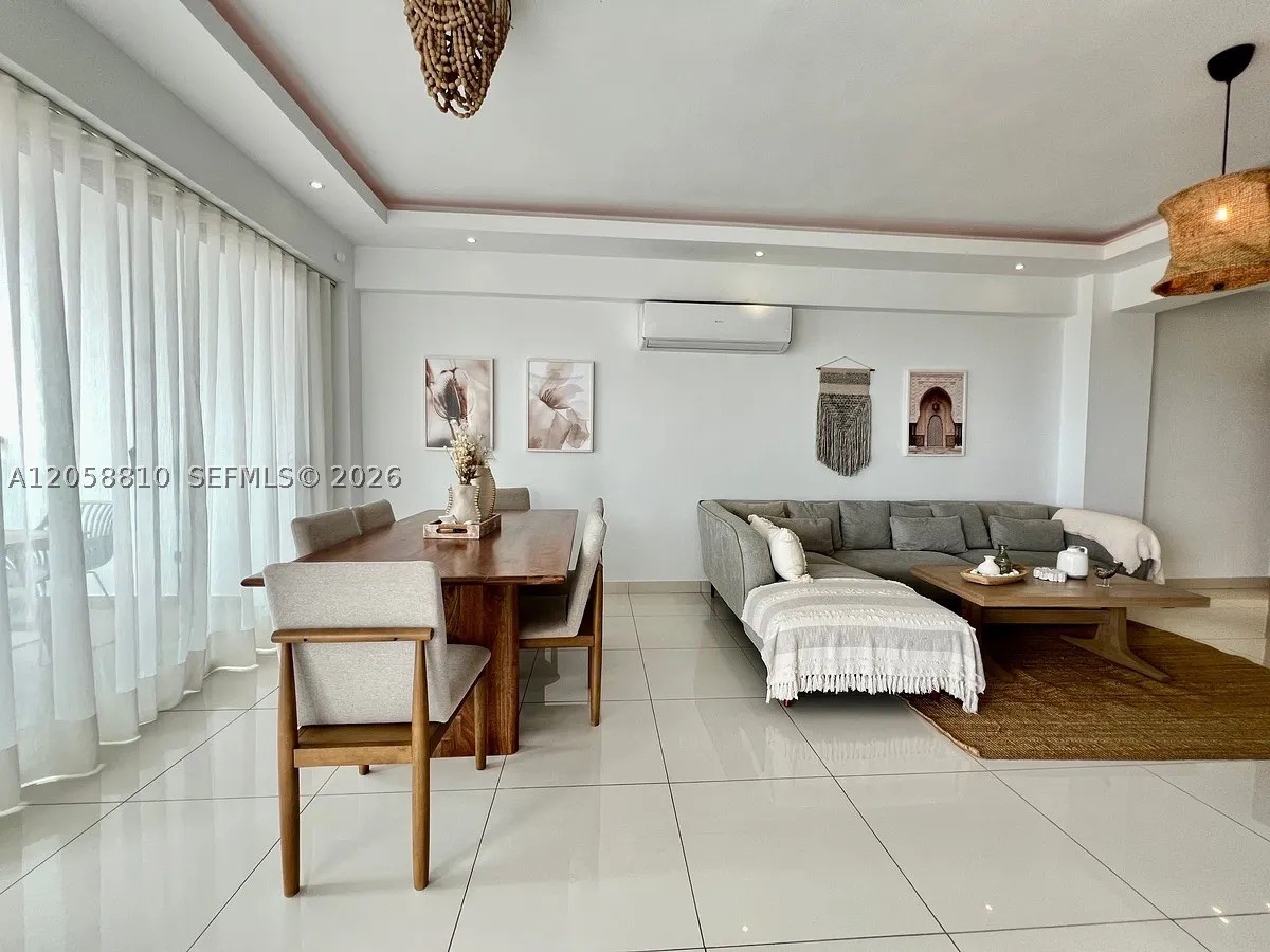 Los Cacicazgos - Residential