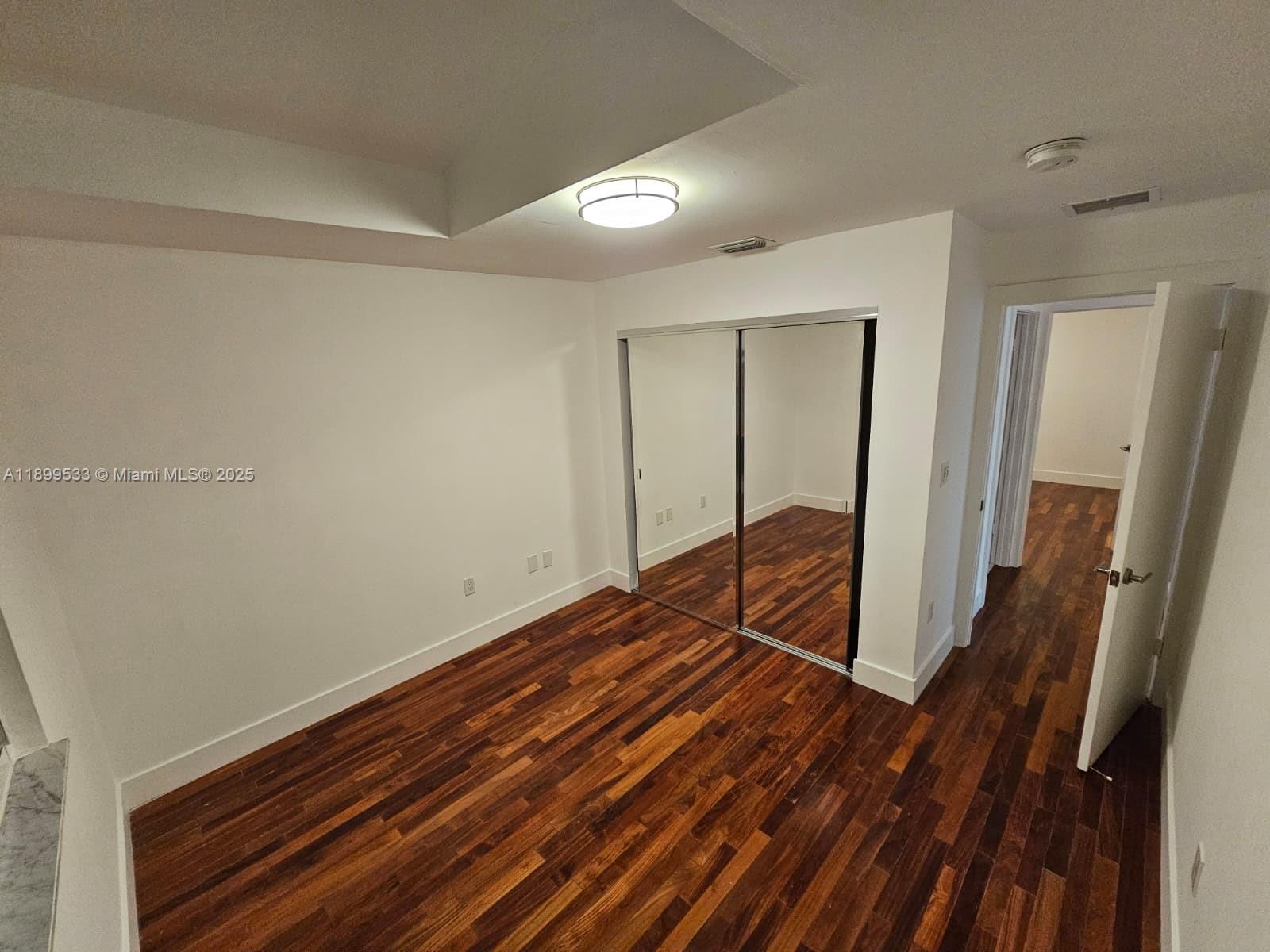 PATIO HOMES OF DORAL PINE - Residential