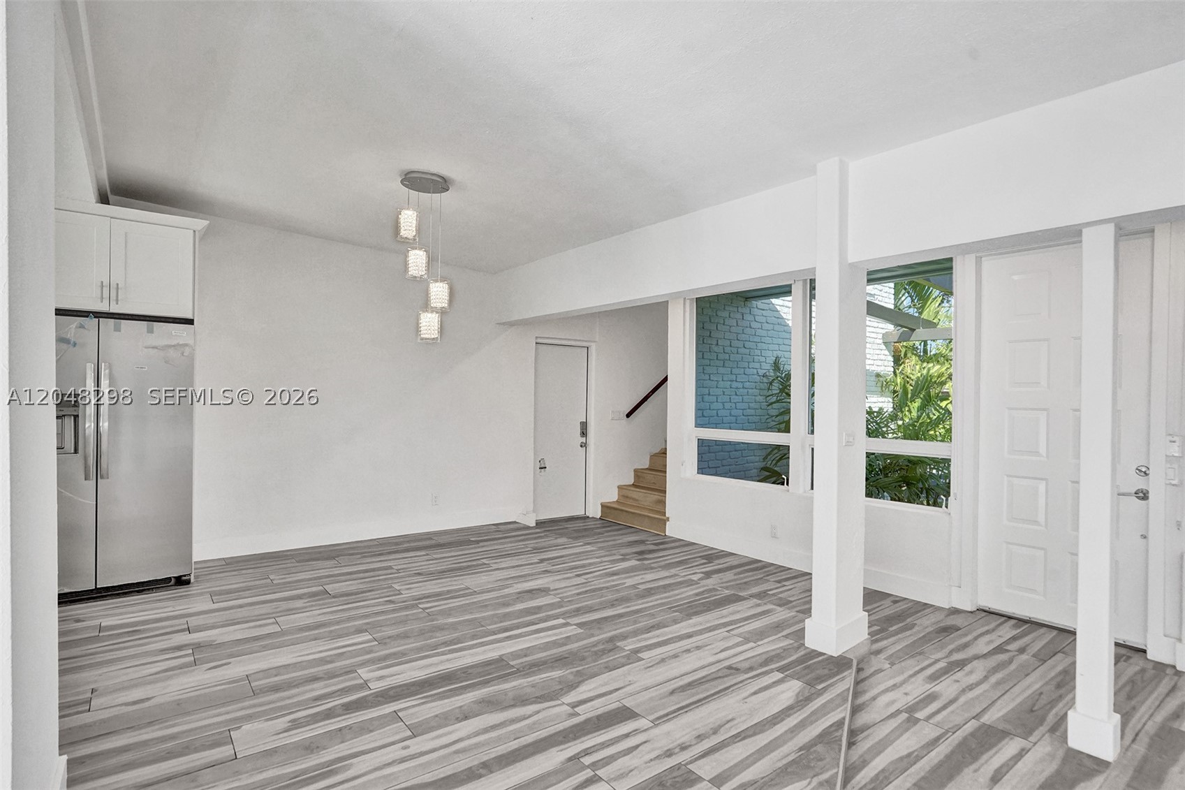 SKY LAKE - Residential Lease