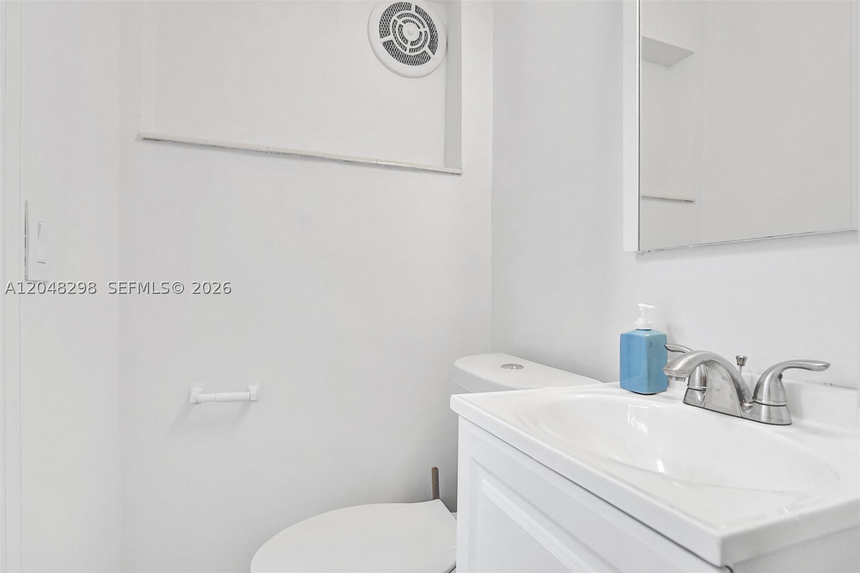 SKY LAKE - Residential Lease