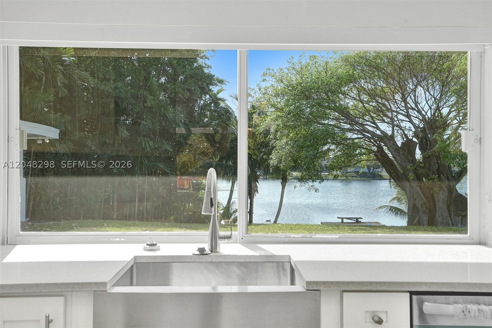 SKY LAKE - Residential Lease
