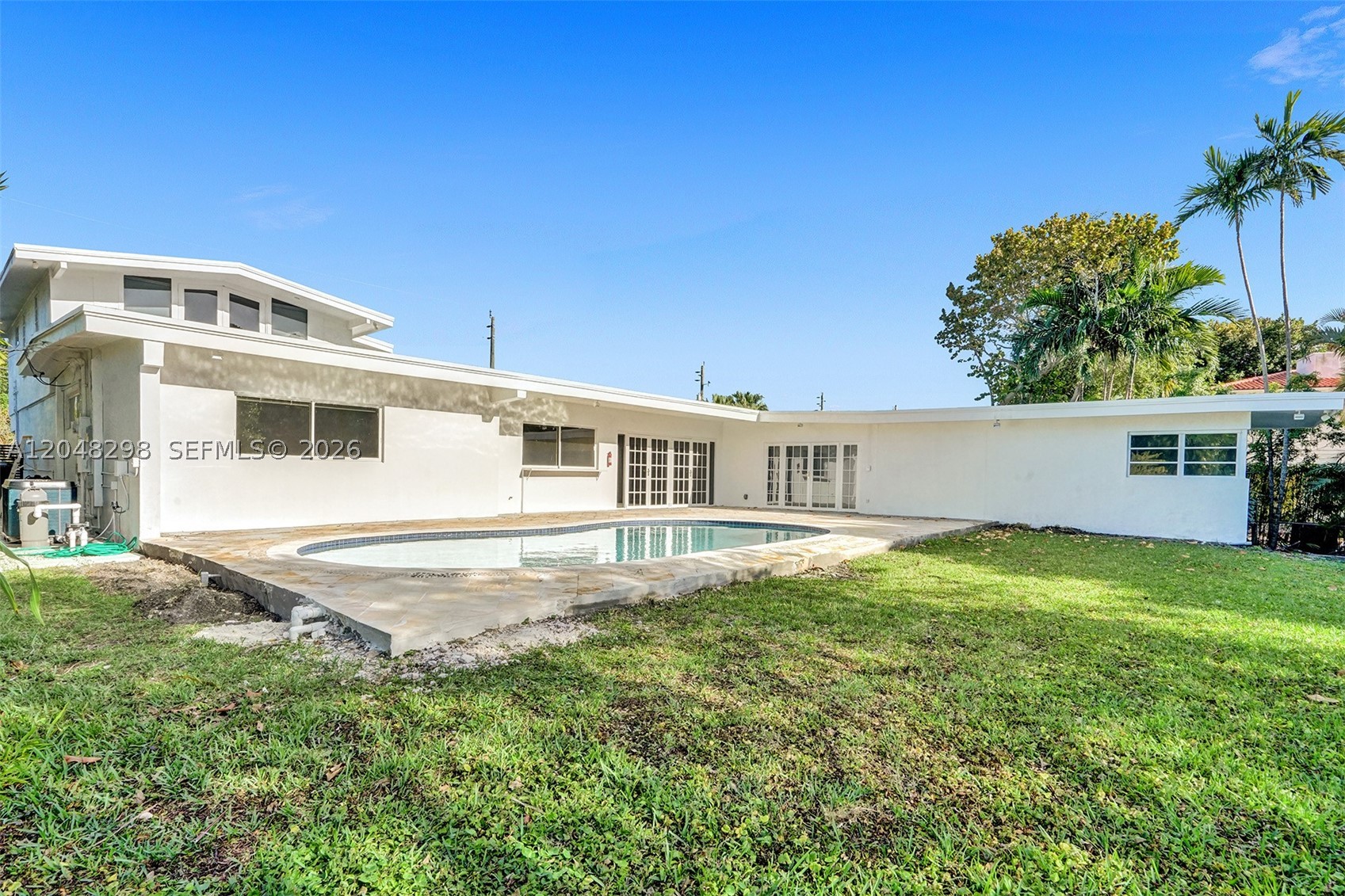 SKY LAKE - Residential Lease