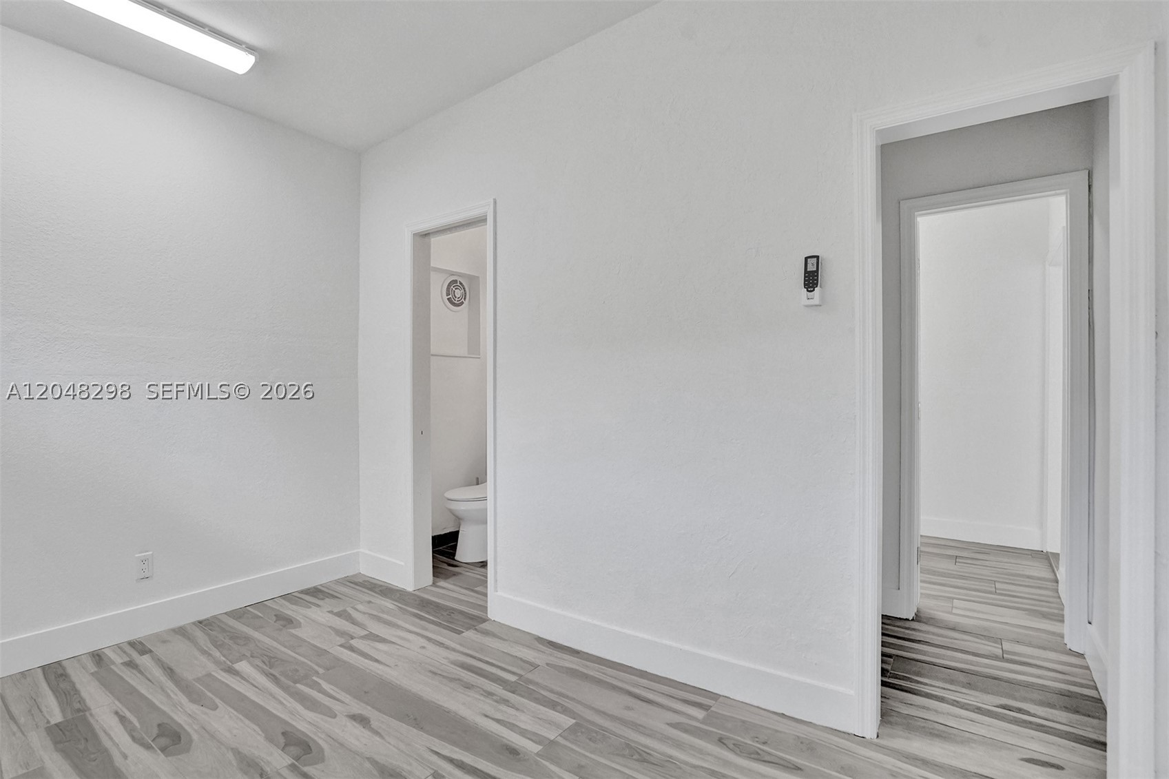SKY LAKE - Residential Lease