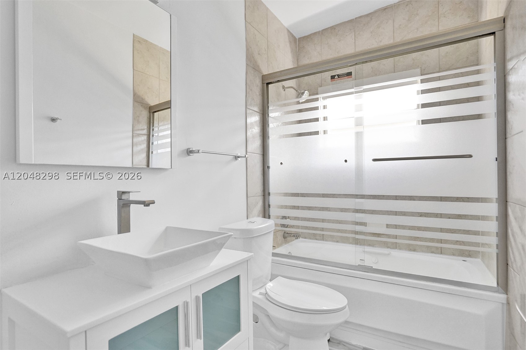 SKY LAKE - Residential Lease