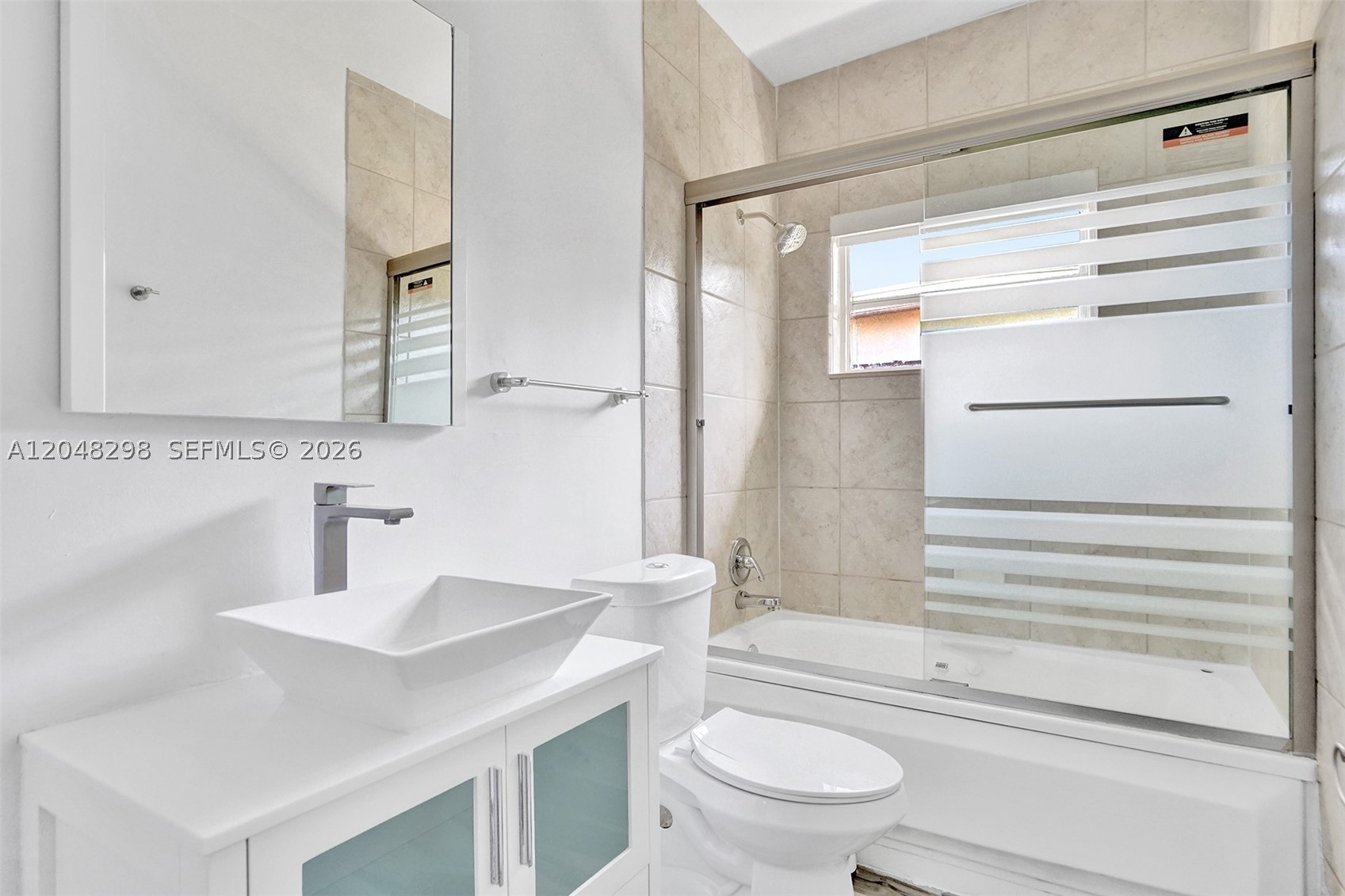 SKY LAKE - Residential Lease