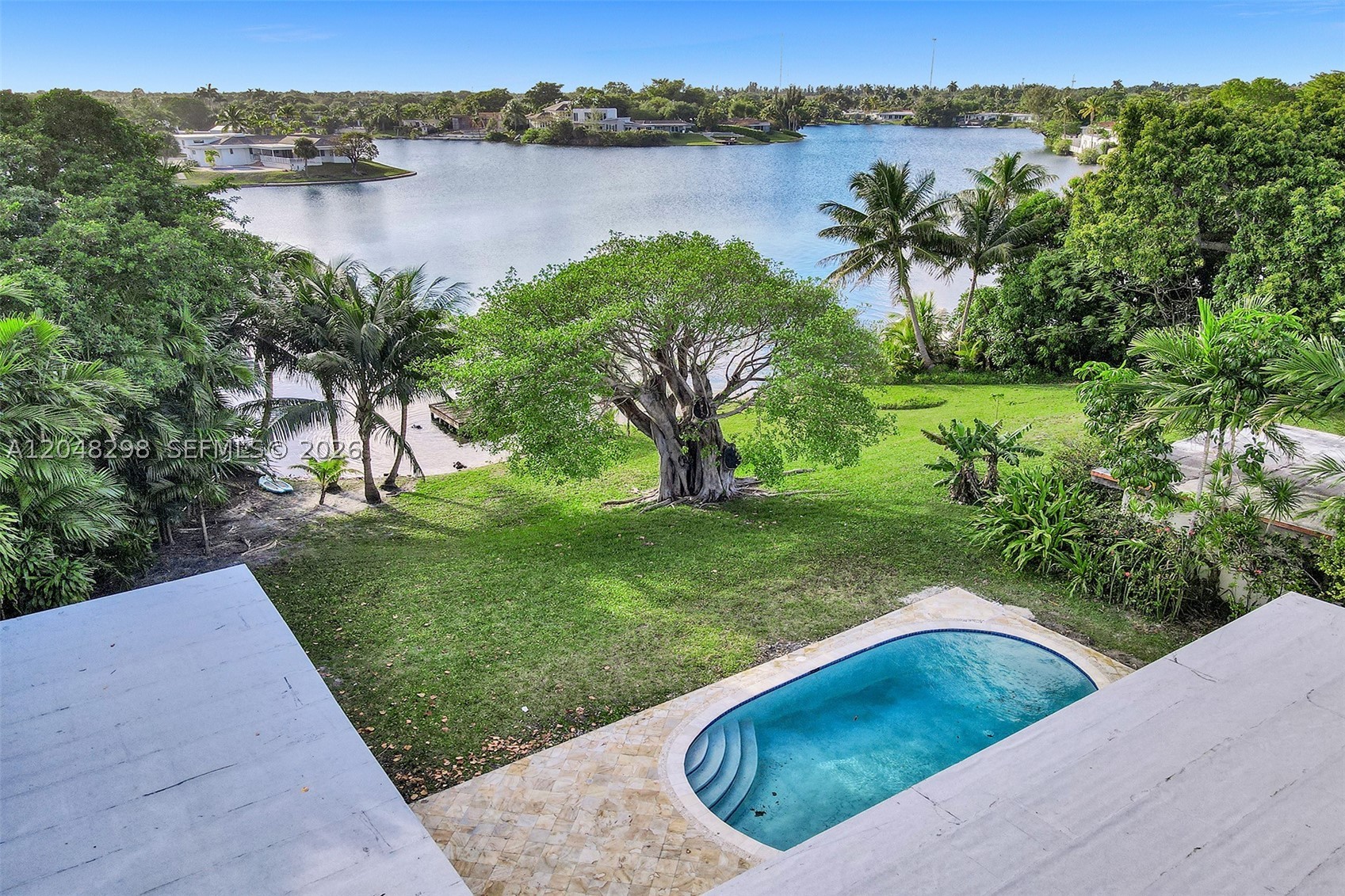 SKY LAKE - Residential Lease