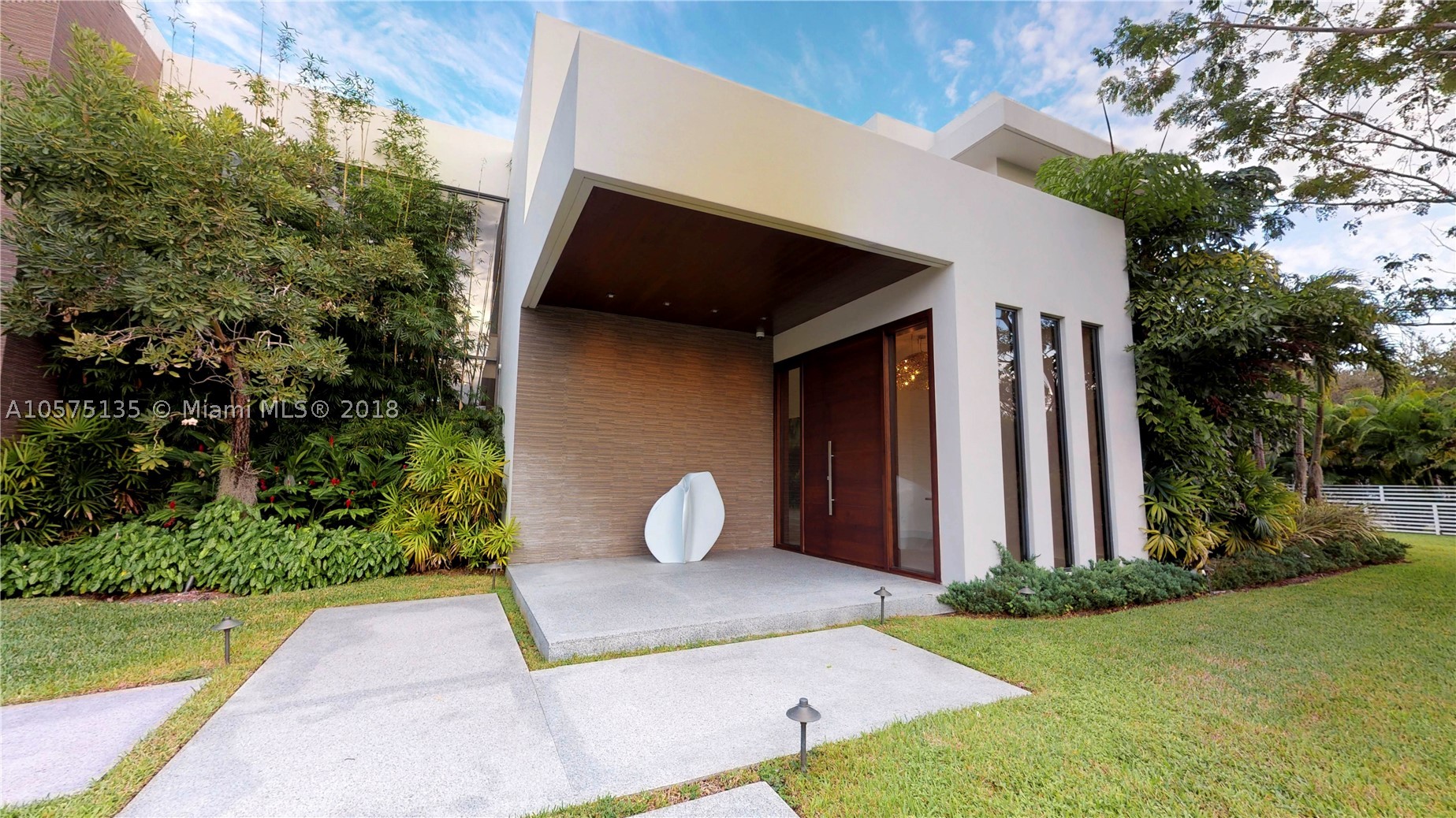 DORONNE ESTATES - Residential