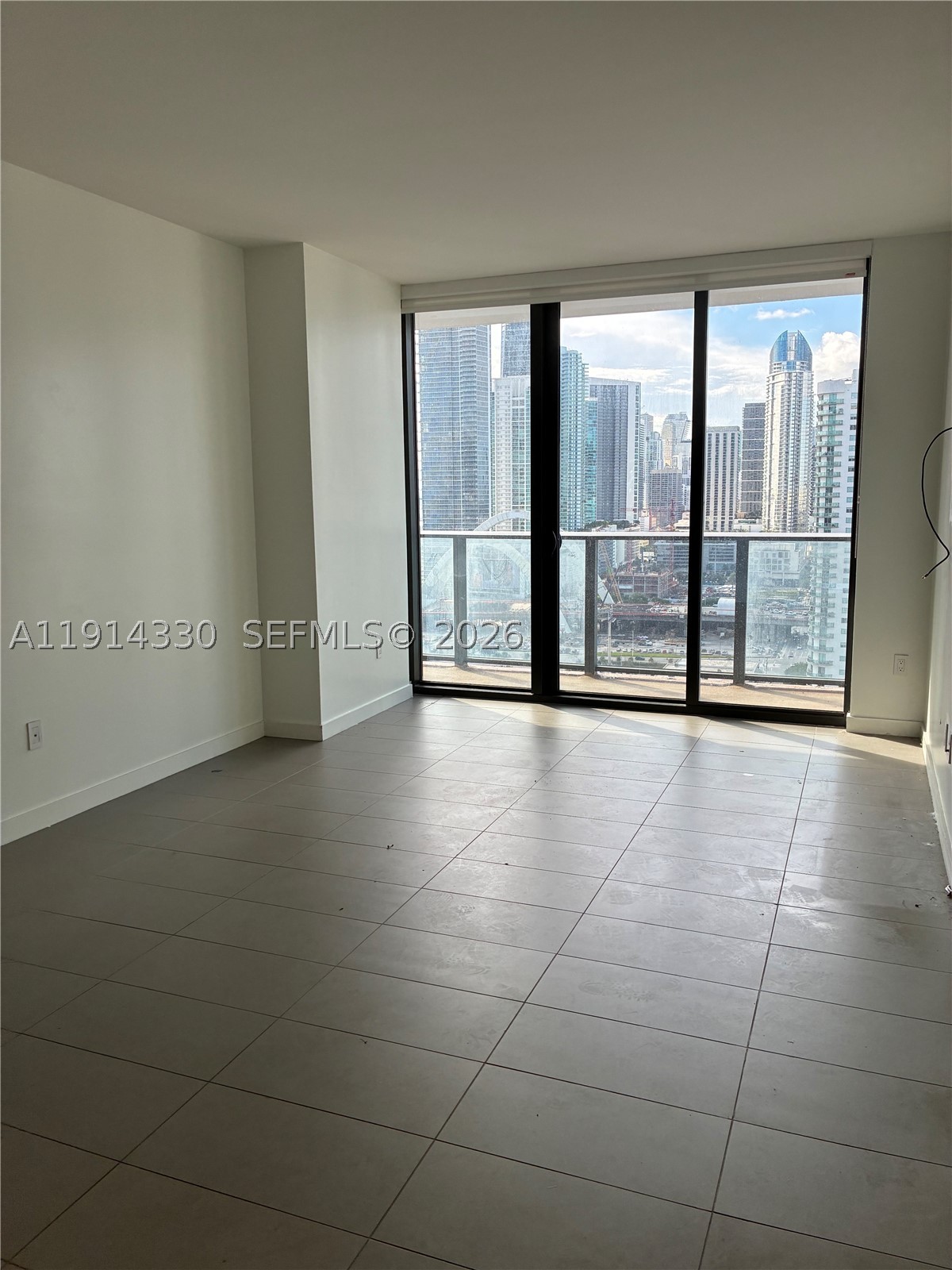 CANVAS CONDO - Residential