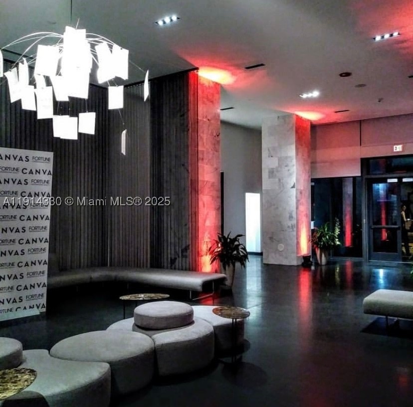 CANVAS CONDO - Residential