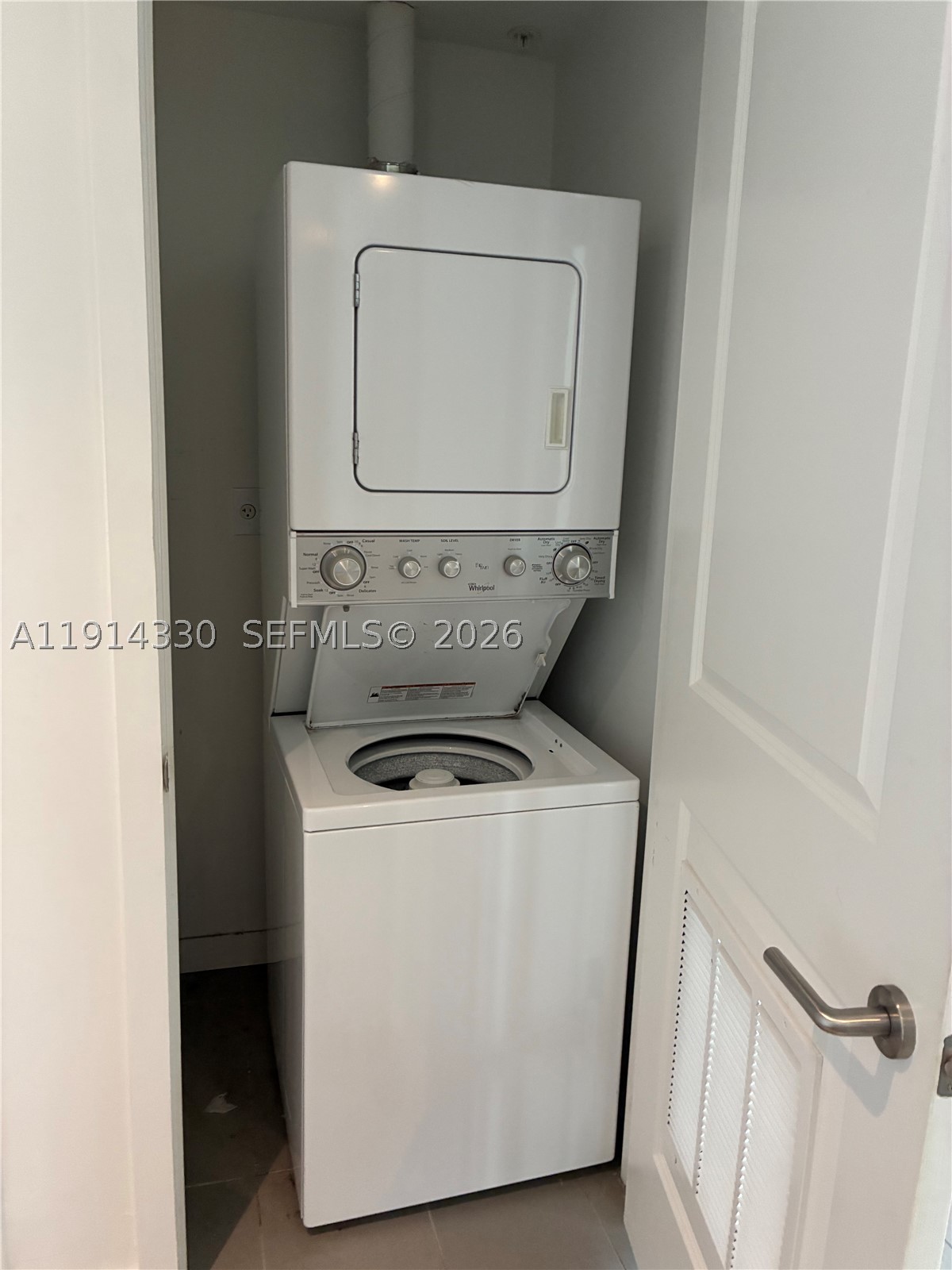 CANVAS CONDO - Residential