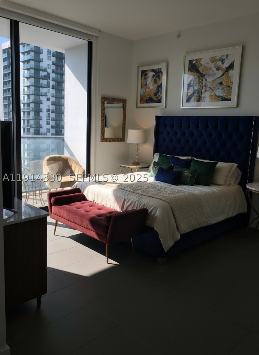 CANVAS CONDO - Residential