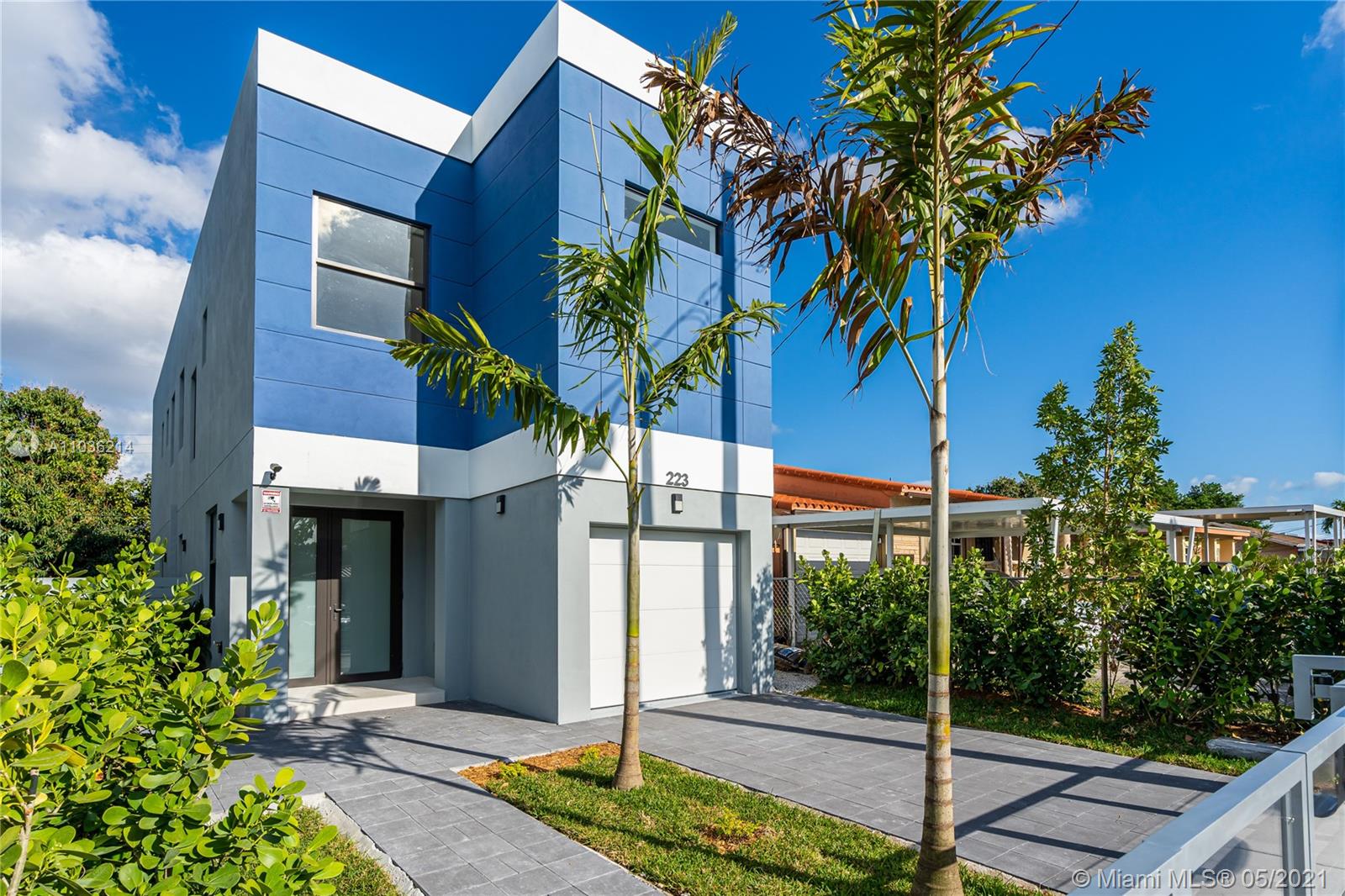 12TH ST MANORS SEC 3 - Residential Income