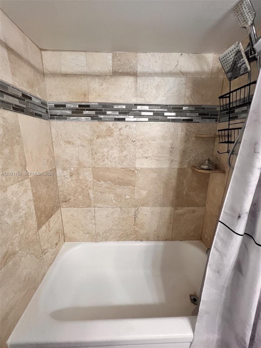 ISLE OF SANDALFOOT CONDO - Residential