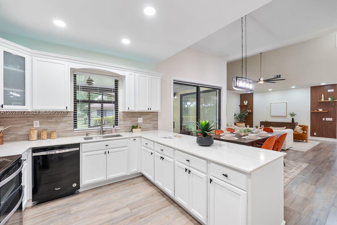 VILLAS AT WOODMONT TR 73 - Residential