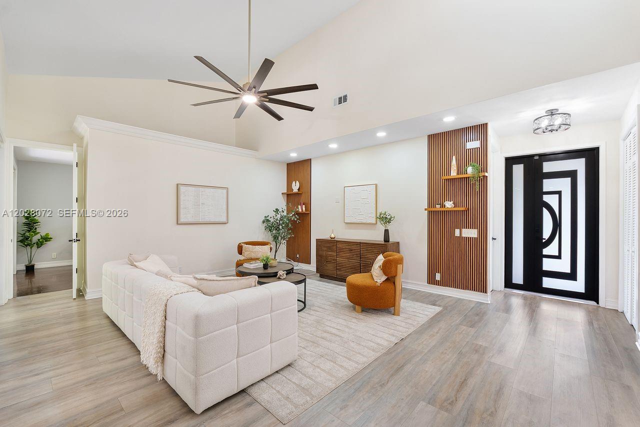 VILLAS AT WOODMONT TR 73 - Residential