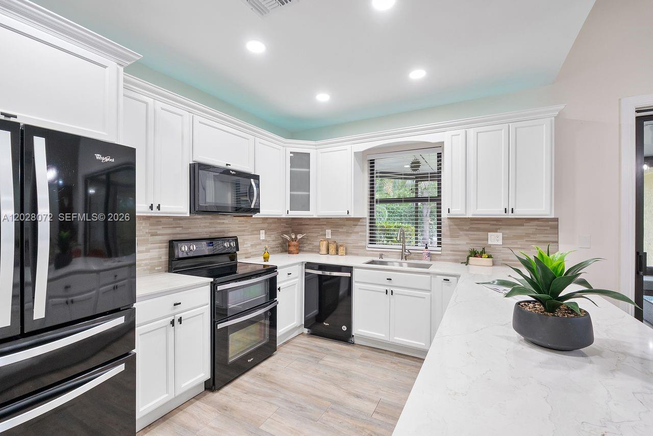 VILLAS AT WOODMONT TR 73 - Residential