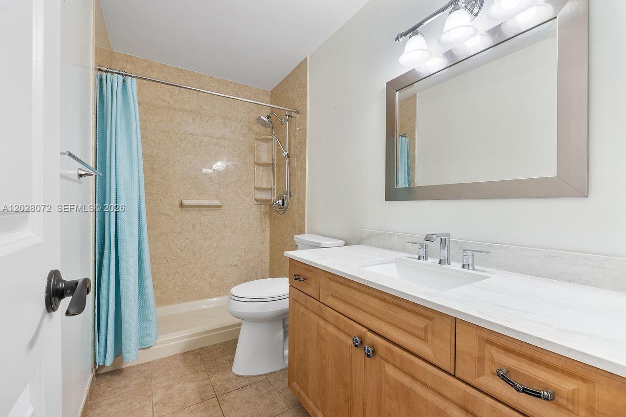 VILLAS AT WOODMONT TR 73 - Residential