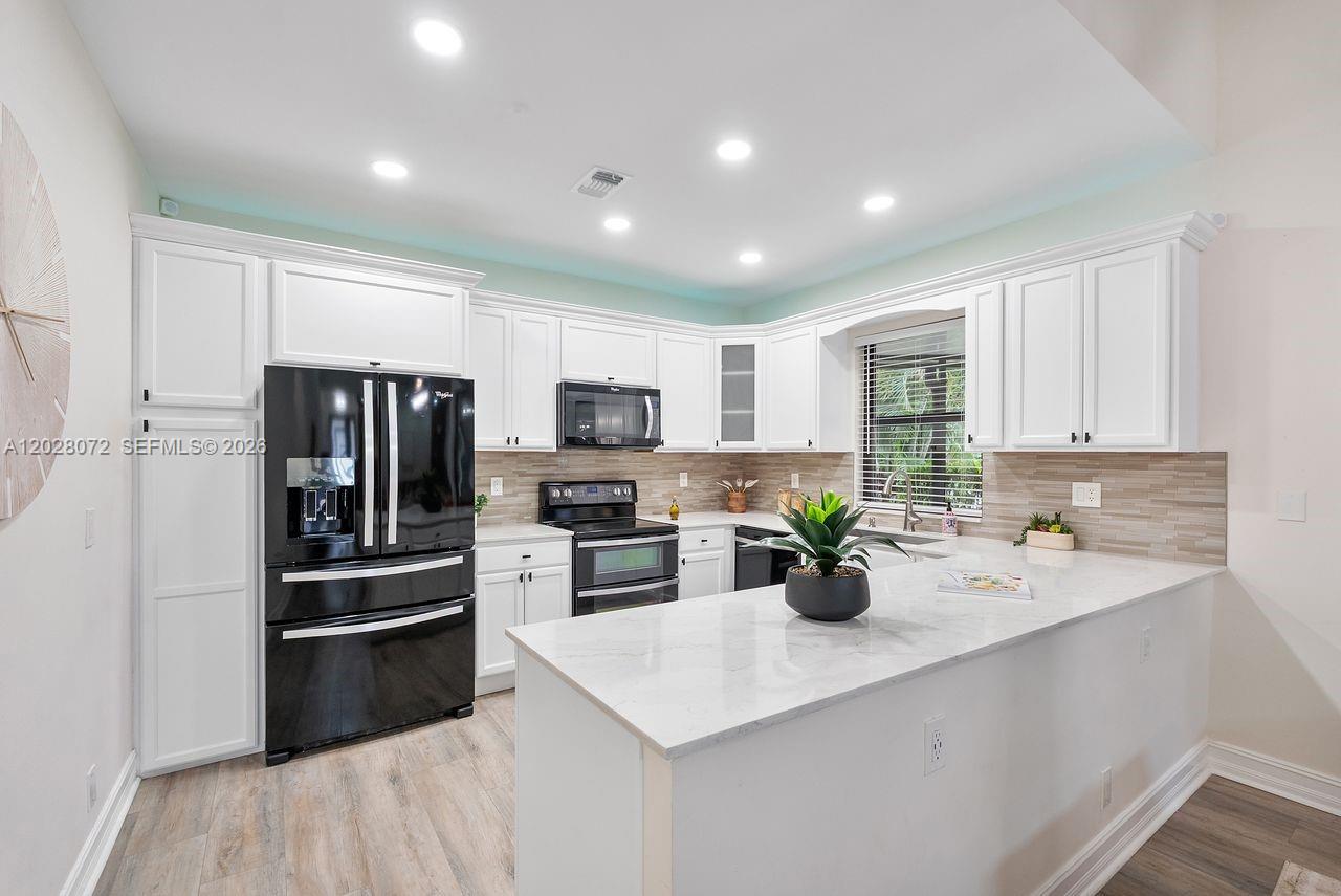 VILLAS AT WOODMONT TR 73 - Residential