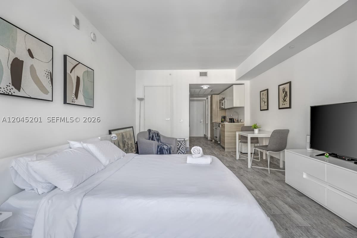 BRICKELLHOUSE CONDO - Residential Lease