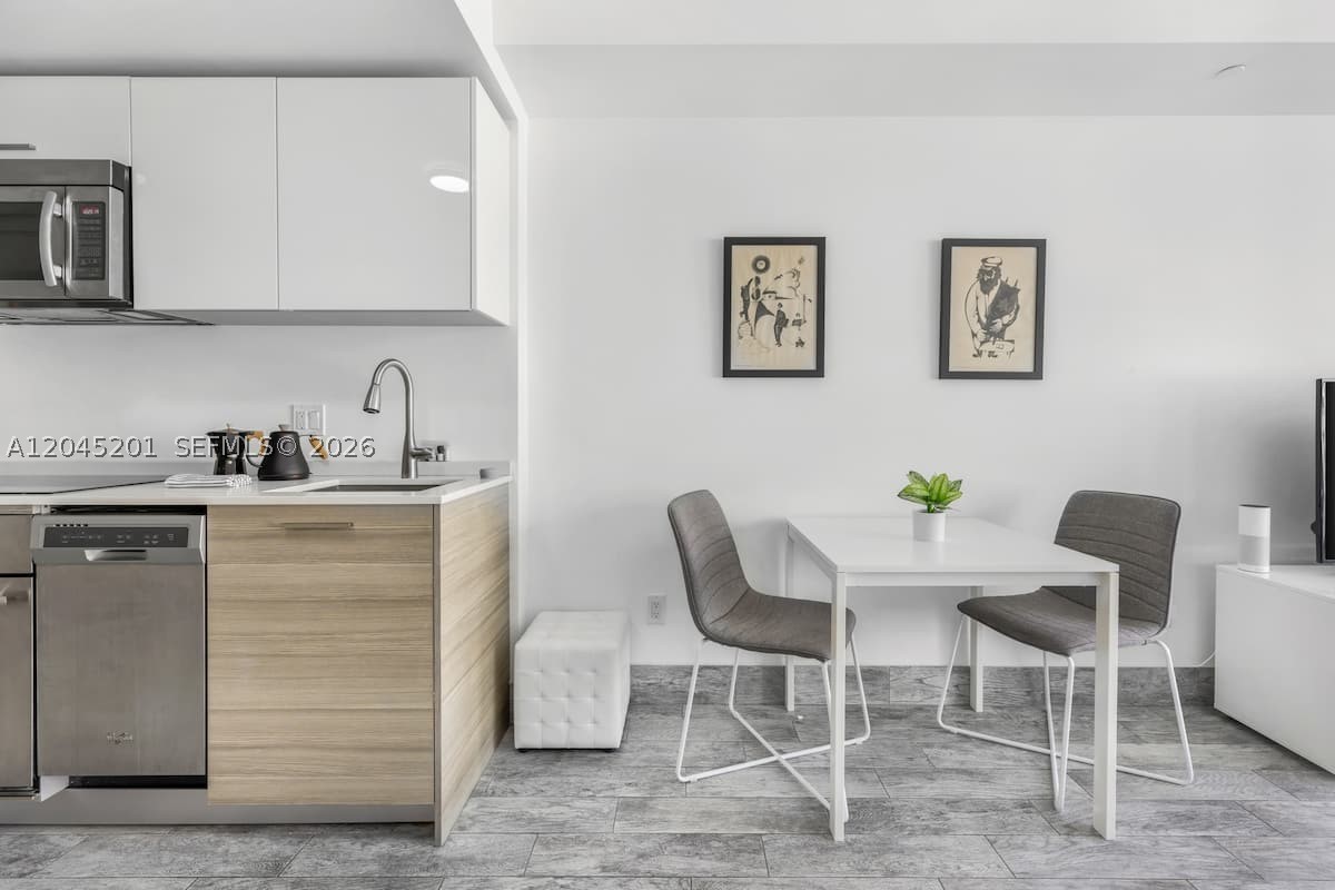 BRICKELLHOUSE CONDO - Residential Lease