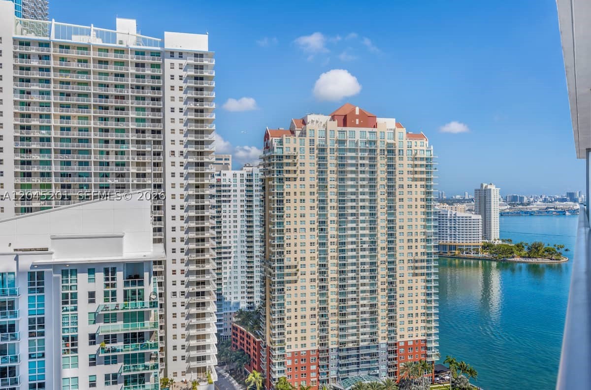 BRICKELLHOUSE CONDO - Residential Lease