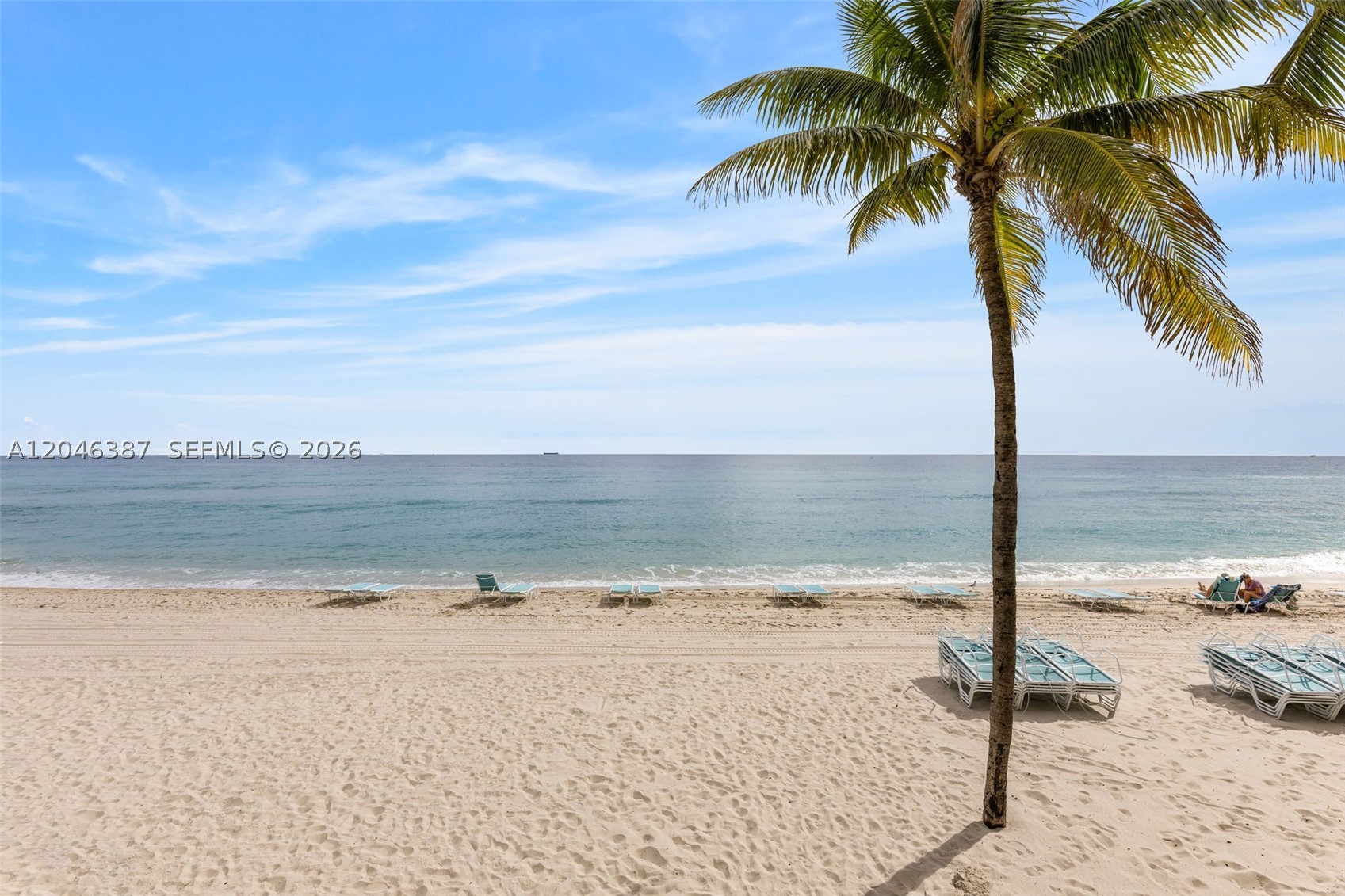WAVE CONDO - Residential