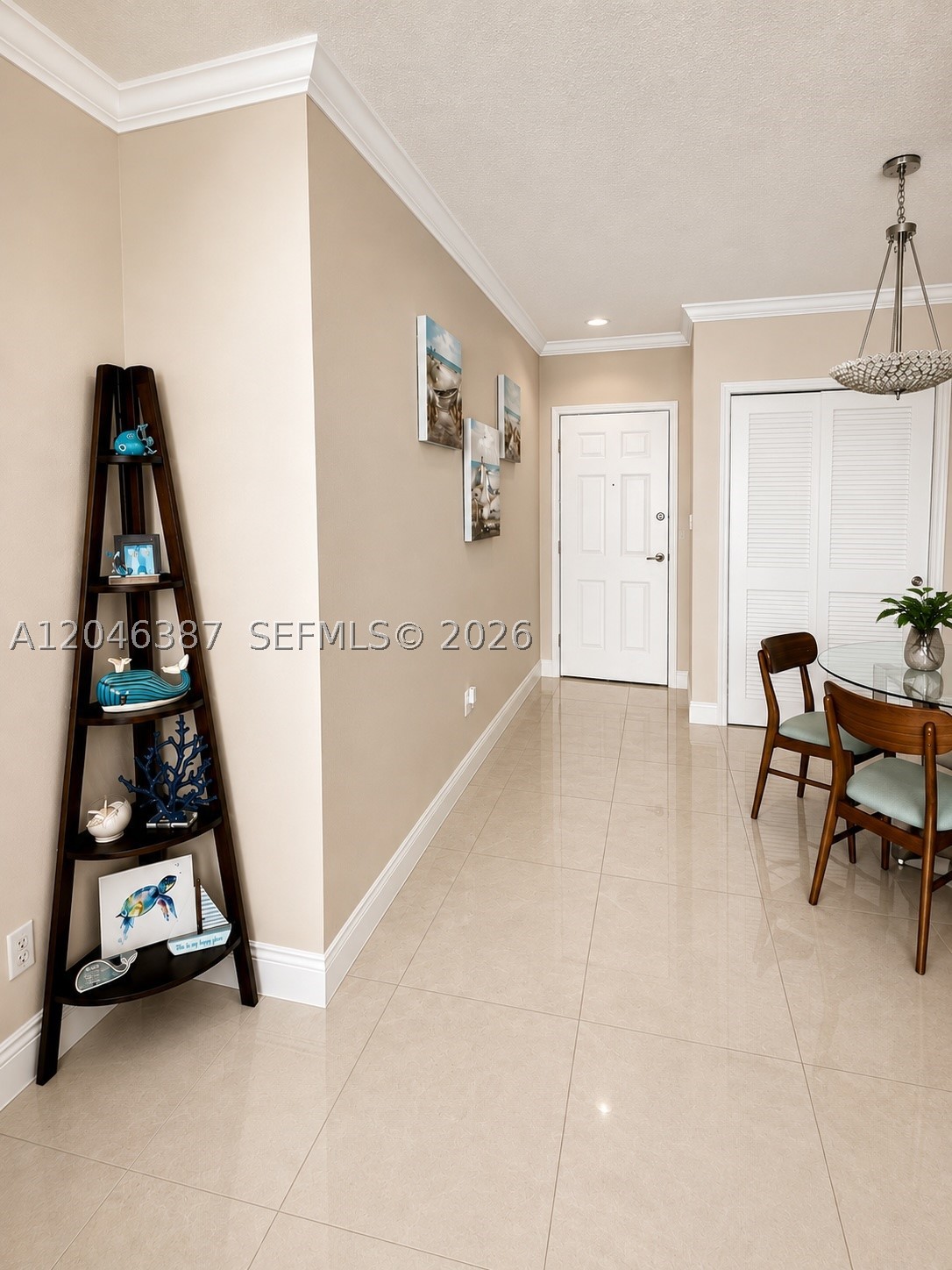 WAVE CONDO - Residential